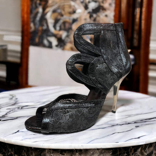 Lyra Black Lace 4" Gold Heel